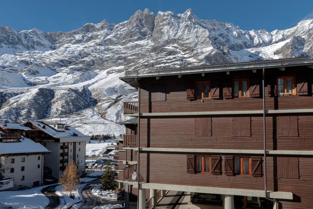 Hellochalet - Foyer Du Cervin 250M Skiruns Appartement Breuil-Cervinia Buitenkant foto